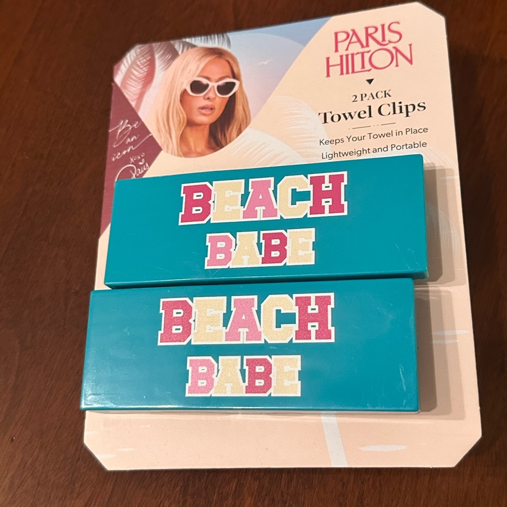Paris Hilton Beach Towel Clips 2 Pack “Beach Babe” New on Card